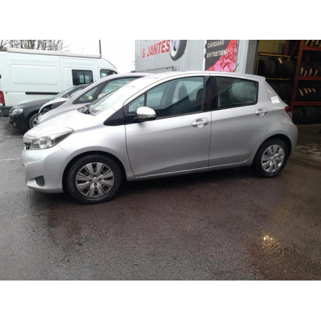 Cache moteur  TOYOTA YARIS 3 PHASE 1 d’occasion