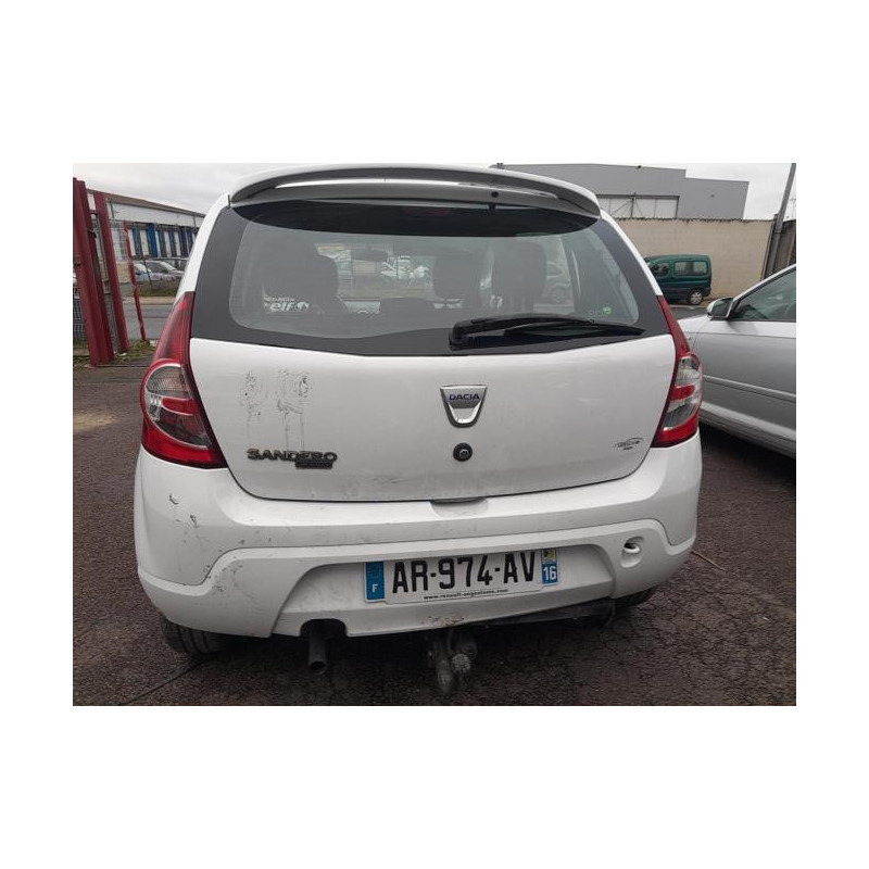Vitre arriere droit DACIA SANDERO 1 d’occasion