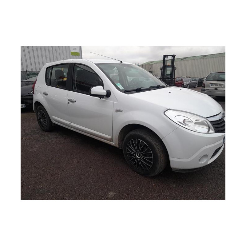 Vitre arriere droit DACIA SANDERO 1 d’occasion