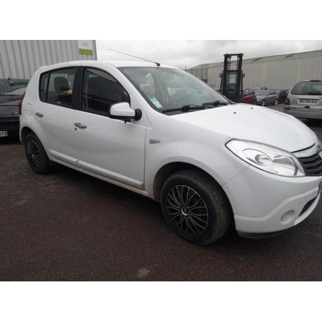 Vitre arriere droit DACIA SANDERO 1 d’occasion