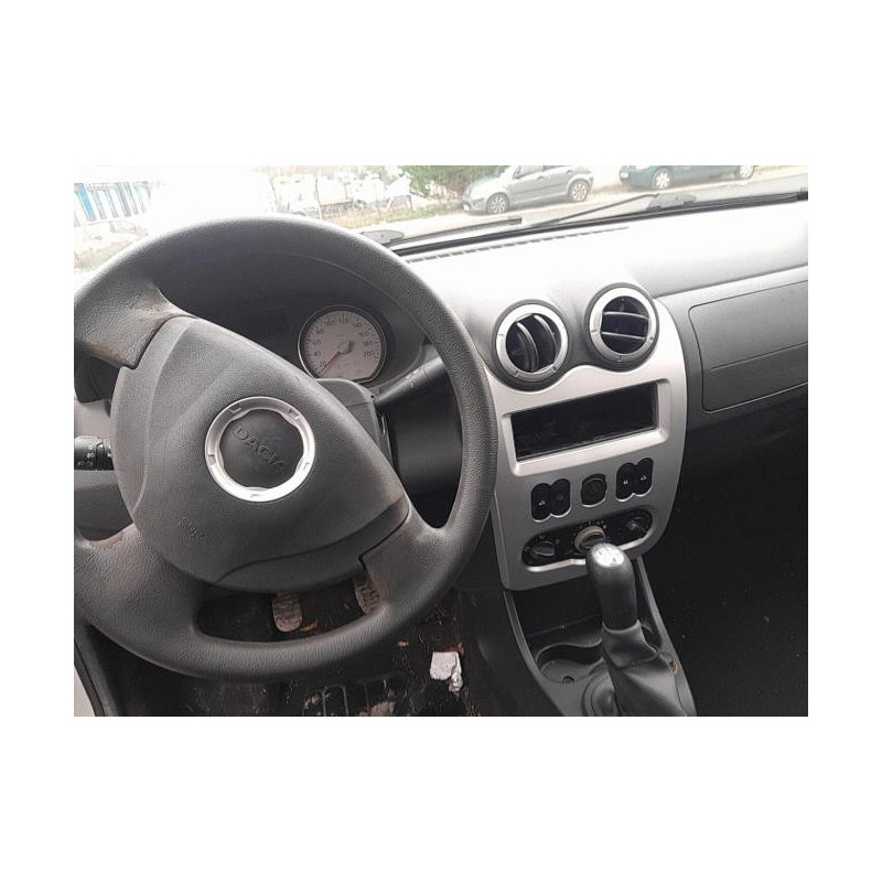 Vitre arriere droit DACIA SANDERO 1 d’occasion