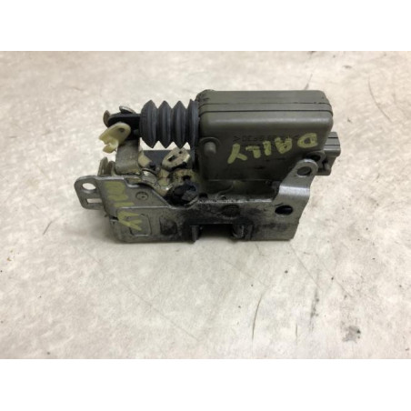 Serrure avant gauche IVECO DAILY 3 d’occasion