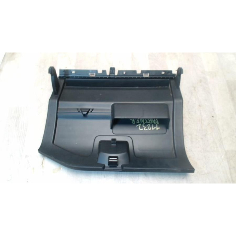 Porte boite a gants PEUGEOT PARTNER 2 PHASE 1 d’occasion