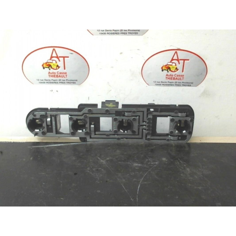 Platine feu arriere droit MERCEDES CLASSE A (168) PHASE 2 d’occasion