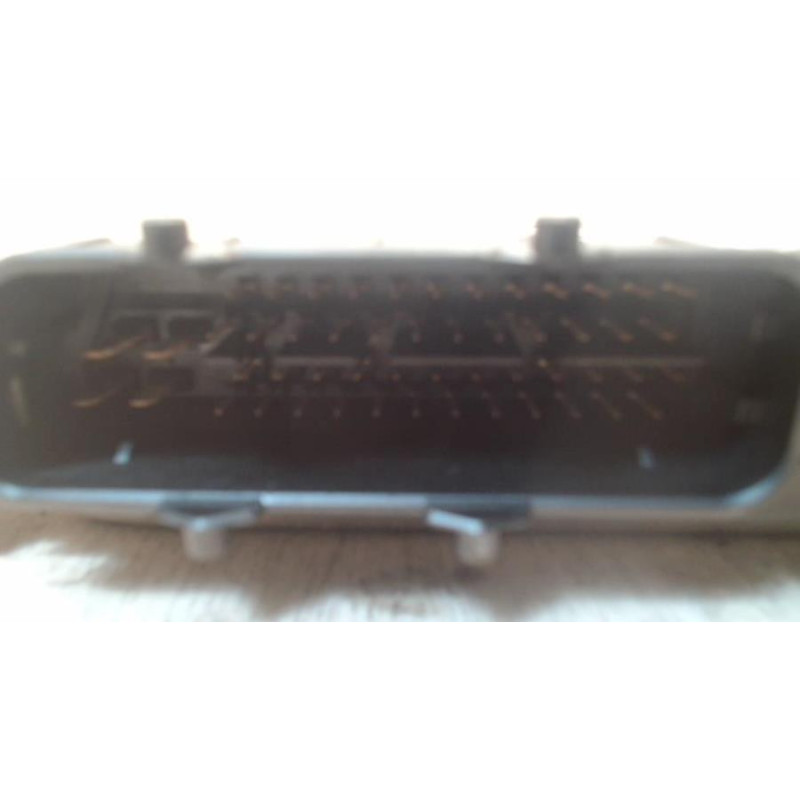 Calculateur moteur RENAULT TWINGO 2 PHASE 1 d’occasion