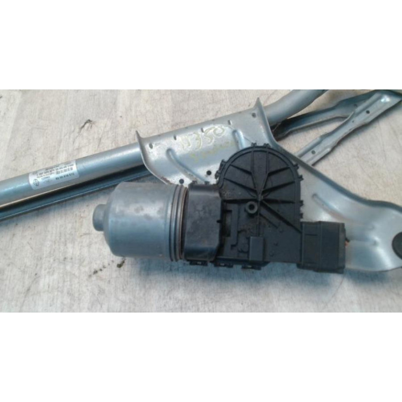 Moteur essuie glace avant DACIA SANDERO 1 d’occasion