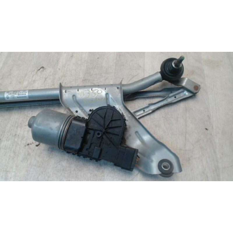 Moteur essuie glace avant DACIA SANDERO 1 d’occasion