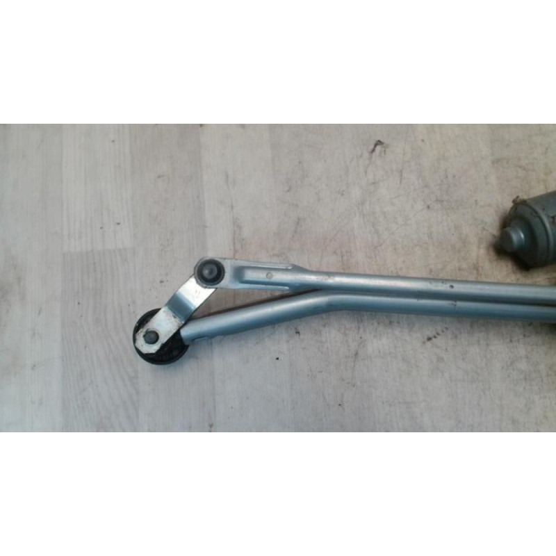 Moteur essuie glace avant DACIA SANDERO 1 d’occasion