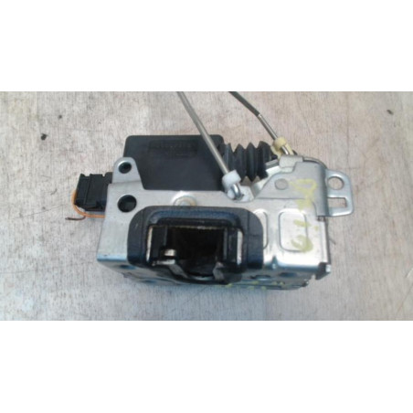 Serrure avant droit DACIA SANDERO 1 d’occasion