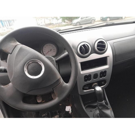 Attache ceinture arriere centrale DACIA SANDERO 1 d’occasion