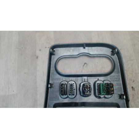 Facade autoradio DACIA SANDERO 1 d’occasion