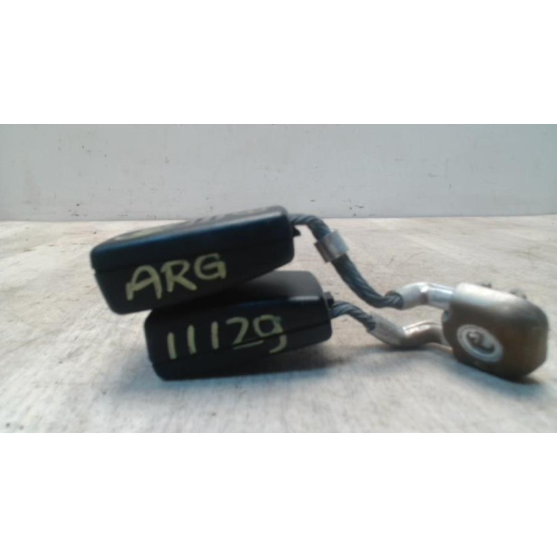 Attache ceinture arriere gauche VOLKSWAGEN GOLF 6 d’occasion