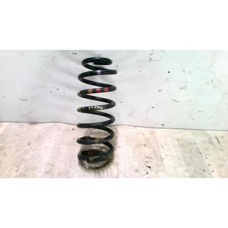 Ressort de suspension arriere gauche PEUGEOT 308 1 SW PHASE 1 BREAK d’occasion