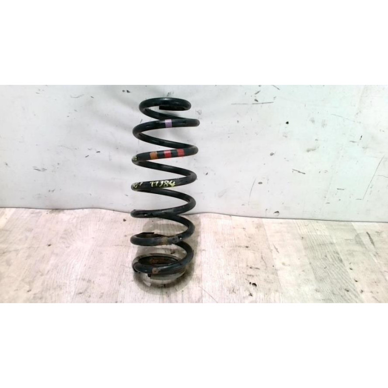 Ressort de suspension arriere gauche PEUGEOT 308 1 SW PHASE 1 BREAK d’occasion