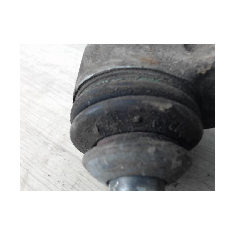 Bras de suspension superieur avant gauche BMW SERIE 1 E81 d’occasion