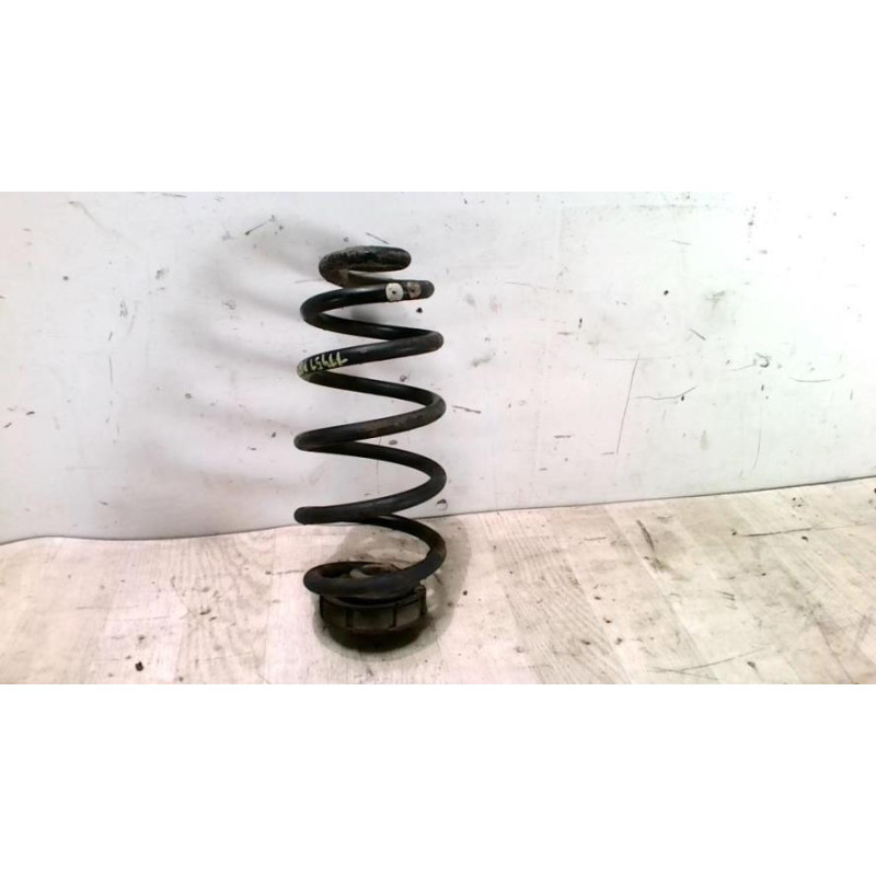 Ressort de suspension arriere gauche AUDI A4 2 PHASE 1 d’occasion