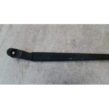Bras essuie glace avant gauche TOYOTA YARIS 1 PHASE 1 d’occasion