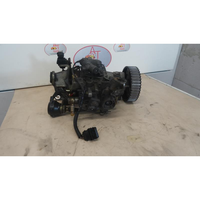 Pompe à injection RENAULT LAGUNA 120116 d’occasion