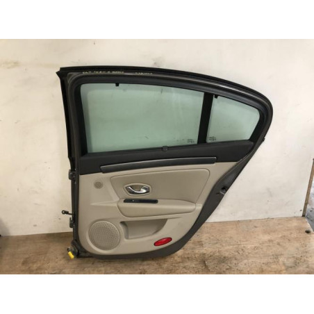 Porte arriere droit RENAULT LAGUNA 3 PHASE 1 d’occasion