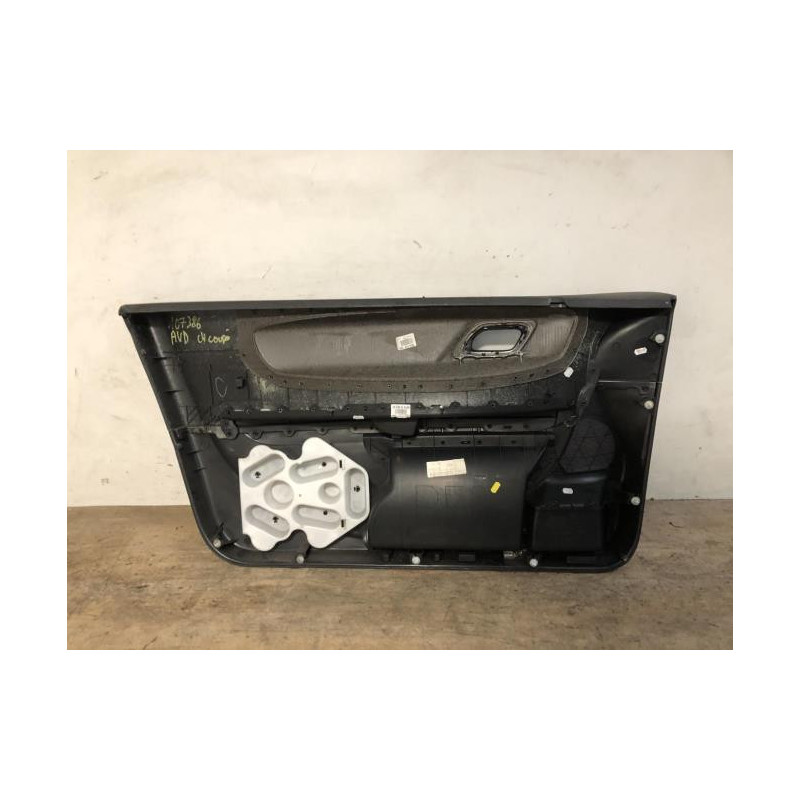Panneau de porte avant droit CITROEN C4 1 PHASE 1 COUPE d’occasion