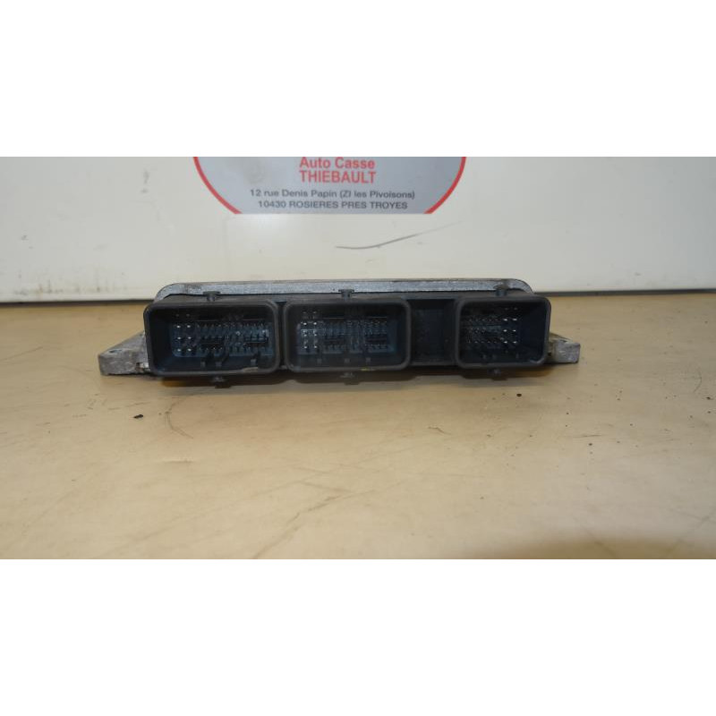 Calculateur moteur RENAULT MEGANE II 1.6 d’occasion