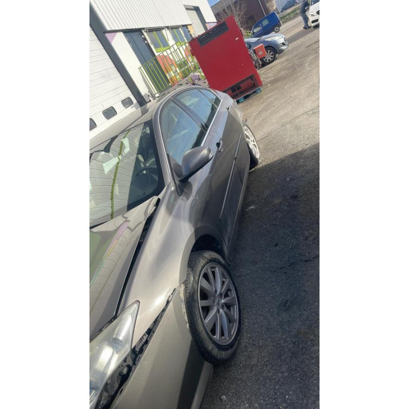 Baie de pare brise RENAULT LAGUNA 3 PHASE 1 d’occasion