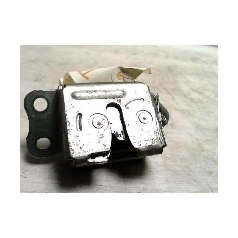 Serrure de coffre TOYOTA YARIS 1 PHASE 1 d’occasion