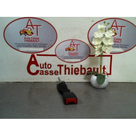 Attache ceinture arriere gauche CITROEN DS3 d’occasion