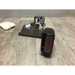 Attache ceinture arriere gauche CITROEN C4 1 PHASE 1 COUPE d’occasion