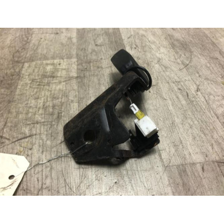 Attache ceinture arriere gauche CITROEN C4 1 PHASE 1 COUPE d’occasion