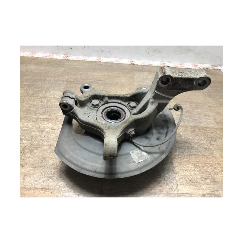 Fusee avant droit NISSAN PULSAR d’occasion