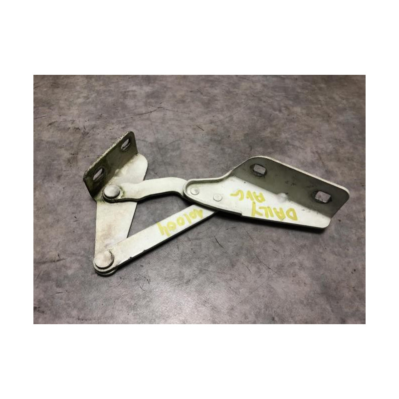 Charniere de capot IVECO DAILY 3 d’occasion