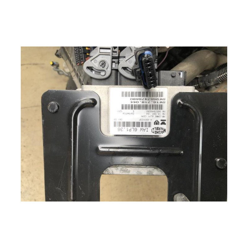 Moteur CITROEN C4 1 PHASE 1 COUPE d’occasion