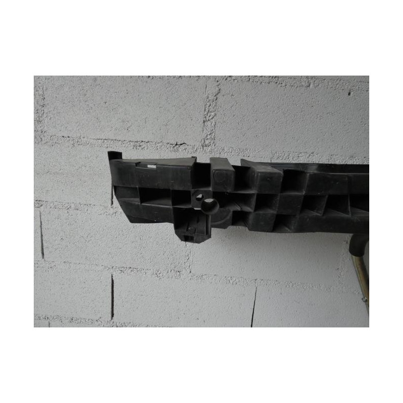 Renfort pare choc arriere (traverse) RENAULT CLIO 3 PHASE 1 d’occasion
