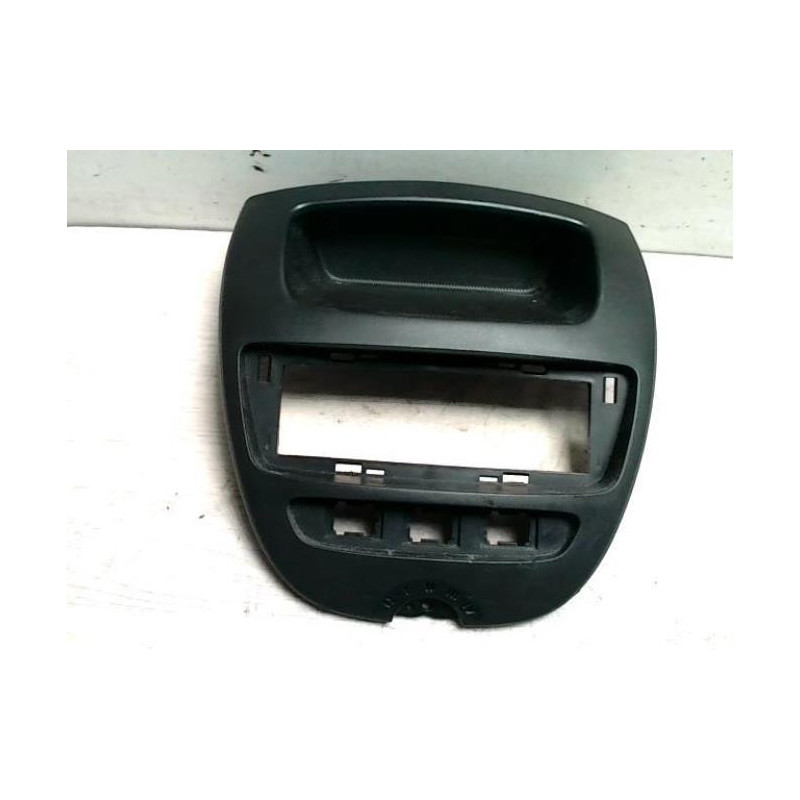 Facade autoradio PEUGEOT 107 PHASE 2 d’occasion