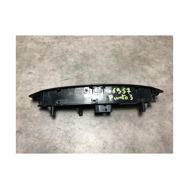 Bouton de warning FIAT PUNTO EVO 3 d’occasion