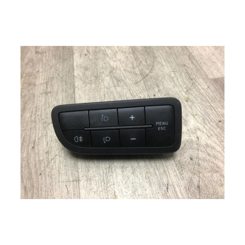 Commande anti brouillard arriere FIAT PUNTO EVO 3 d’occasion