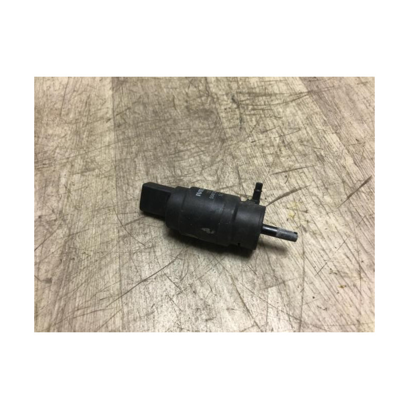 Pompe lave glace avant IVECO DAILY 3 d’occasion