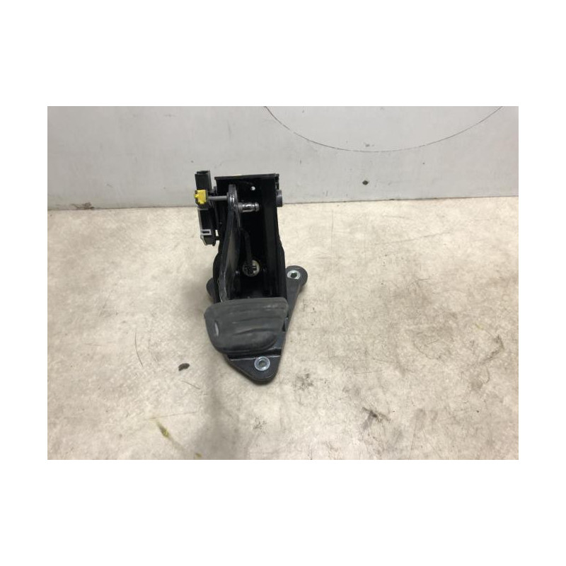 Pedalier d'embrayage RENAULT LAGUNA 3 PHASE 1 d’occasion