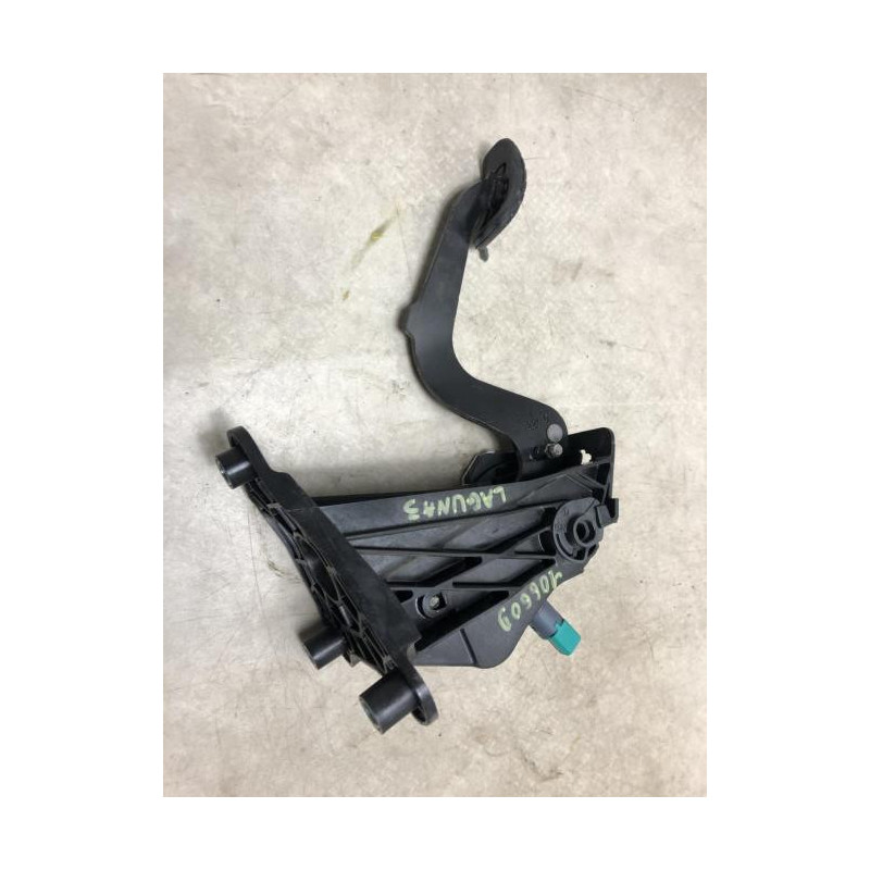 Pedalier d'embrayage RENAULT LAGUNA 3 PHASE 1 d’occasion