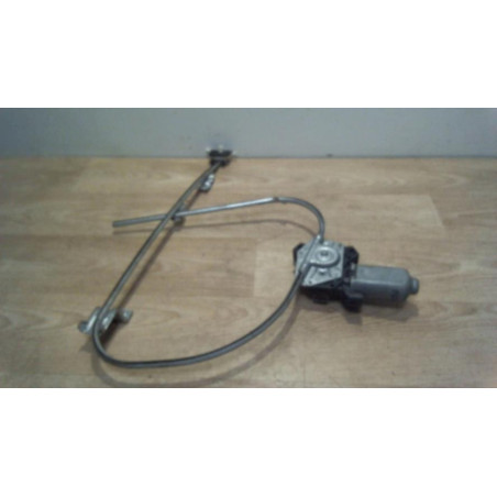 Leve vitre electrique avant droit RENAULT CLIO 1 PHASE 2 d’occasion