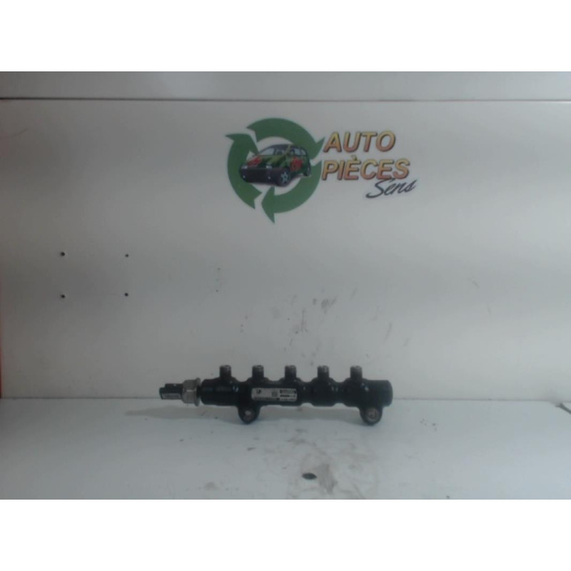Rampe injection PEUGEOT  d’occasion