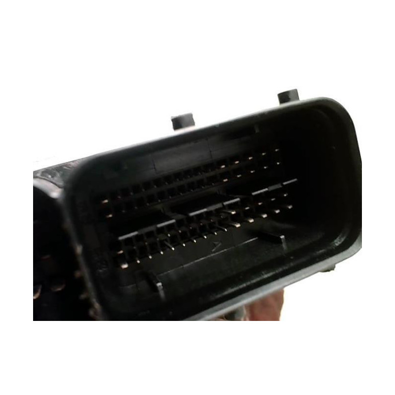 Calculateur moteur VOLKSWAGEN GOLF 5 d’occasion