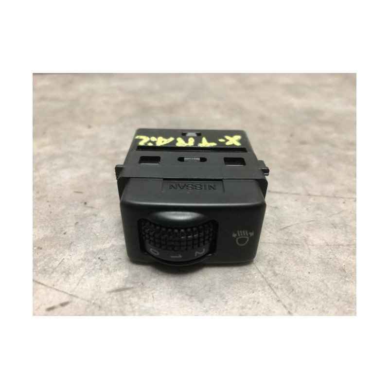 Commande de reglage hauteur de phare NISSAN X-TRAIL 1 PHASE 1 d’occasion