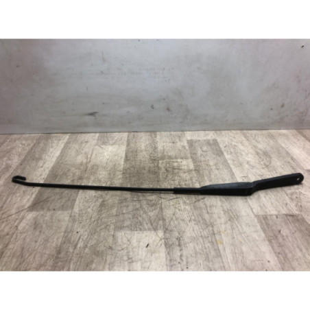 Bras essuie glace avant droit RENAULT TRAFIC 2 PHASE 1 d’occasion