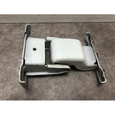 Charniere de porte de coffre gauche RENAULT TRAFIC 2 PHASE 1 d’occasion