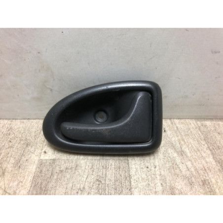 Poignee interieur avant droit RENAULT TRAFIC 2 PHASE 1 d’occasion