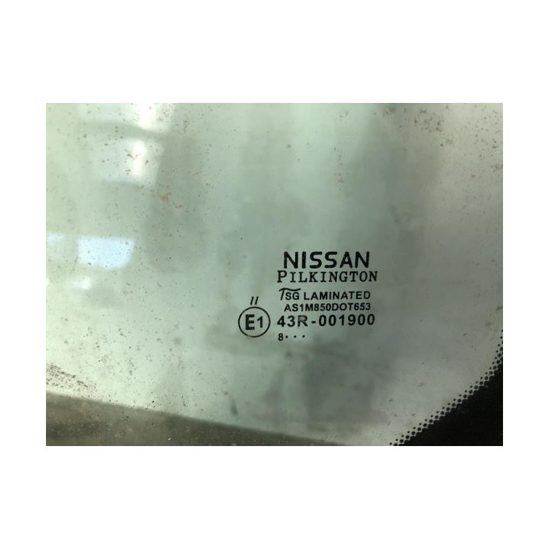 Pare brise NISSAN X-TRAIL 1 PHASE 1 d’occasion