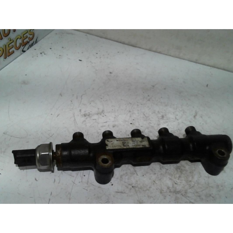 Rampe injection PEUGEOT  d’occasion
