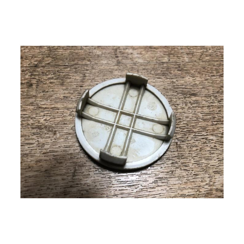 Enjoliveur VOLKSWAGEN NEW BEETLE 1 PHASE 1 CABRIOLET d’occasion